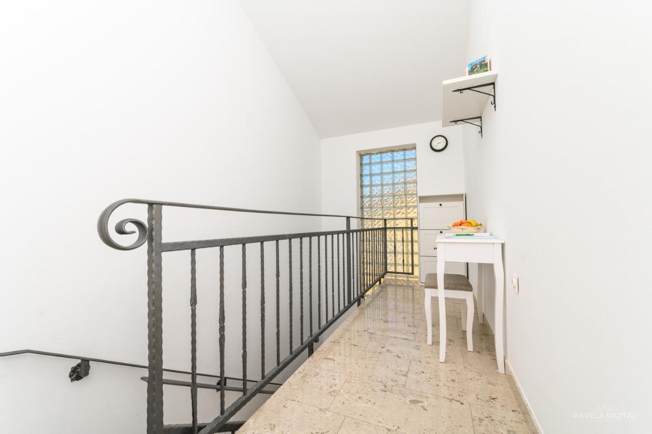 Sobe I Apartman Mareta Miholascica Ngoại thất bức ảnh