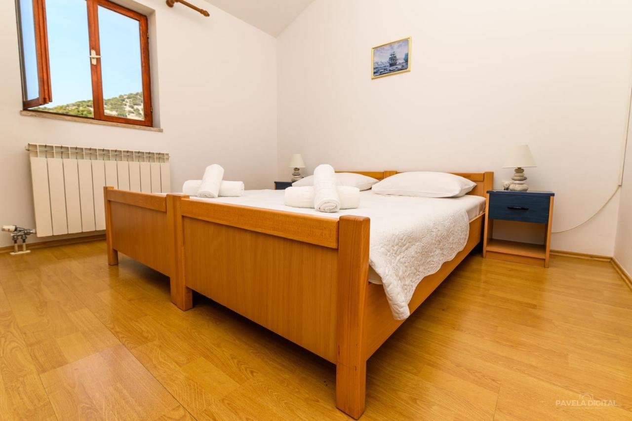 Sobe I Apartman Mareta Miholascica Ngoại thất bức ảnh