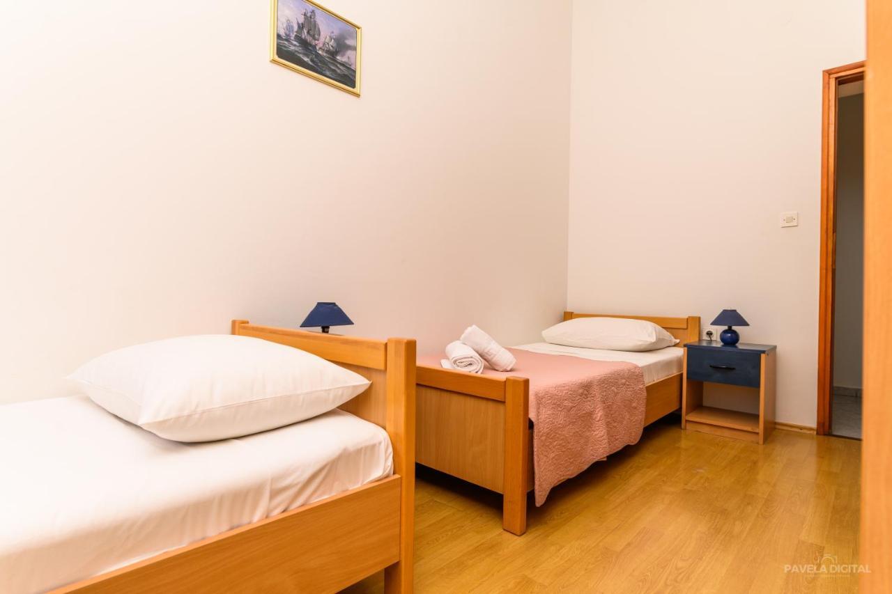 Sobe I Apartman Mareta Miholascica Ngoại thất bức ảnh