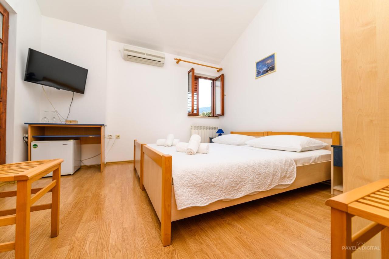 Sobe I Apartman Mareta Miholascica Ngoại thất bức ảnh