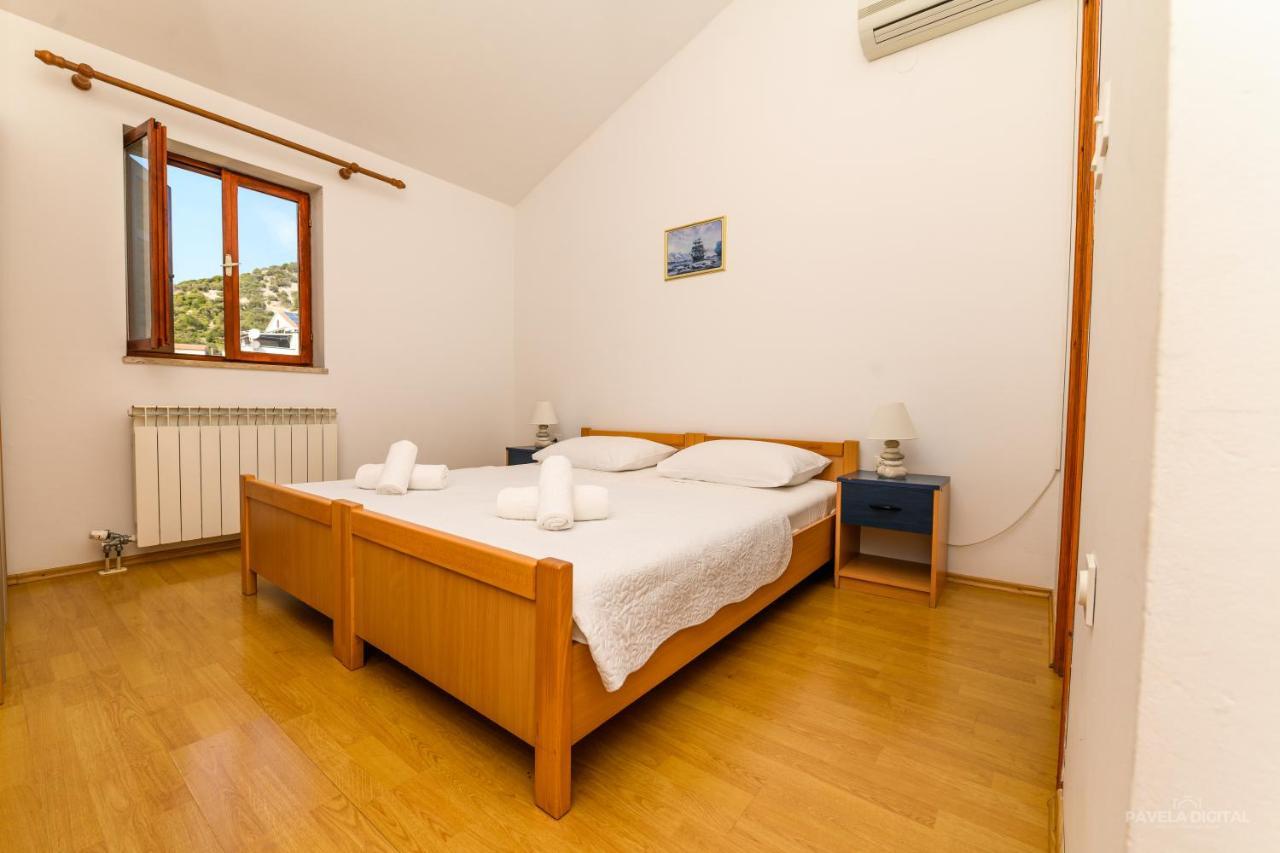 Sobe I Apartman Mareta Miholascica Ngoại thất bức ảnh